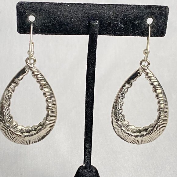 Teardrop Dangle Drop Earrings Silver Tone Tiny Clear Rhinestone Studded Pierced - Picture 4 of 10